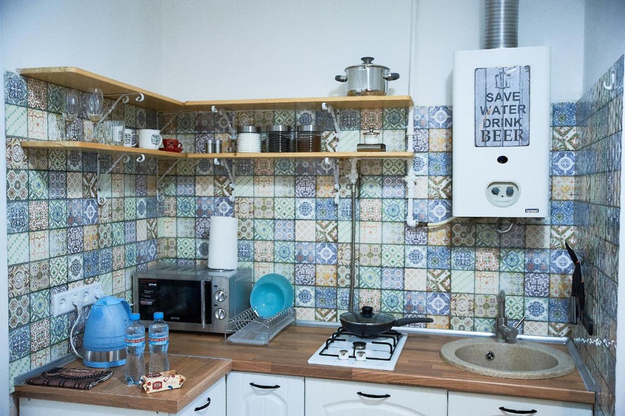 Stylish Apartments In The Center Лвив Екстериор снимка