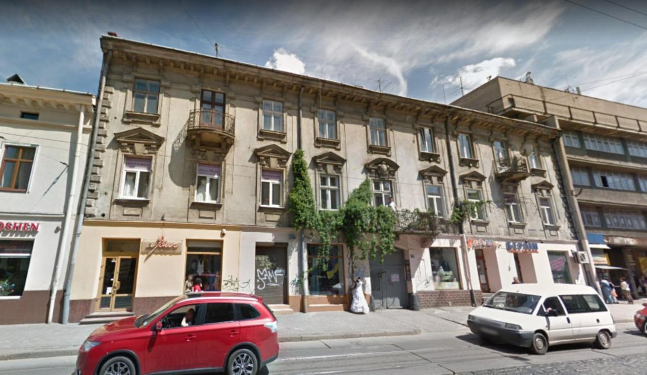 Stylish Apartments In The Center Лвив Екстериор снимка